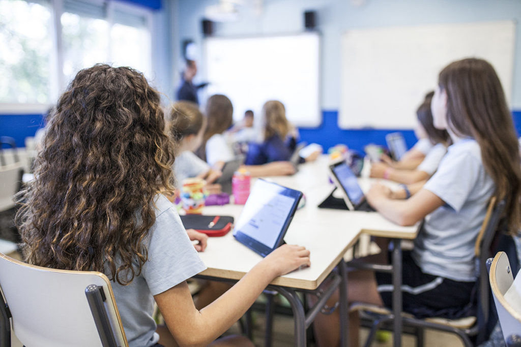 The Digital Device in Classrooms Debate