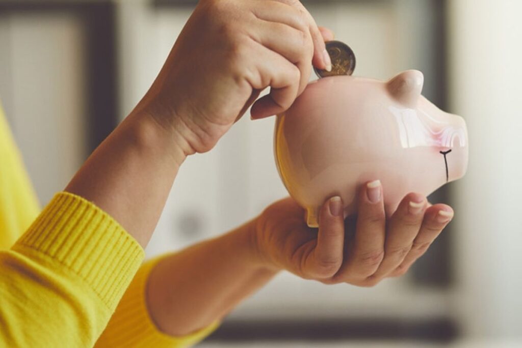 How Much Money Should I Have Saved By 30?