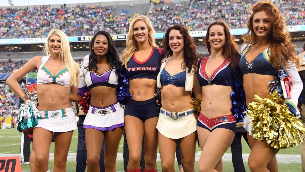 How Much Do NFL Cheerleaders Really Make?A Deep Dive into the World of Professional Cheerleading